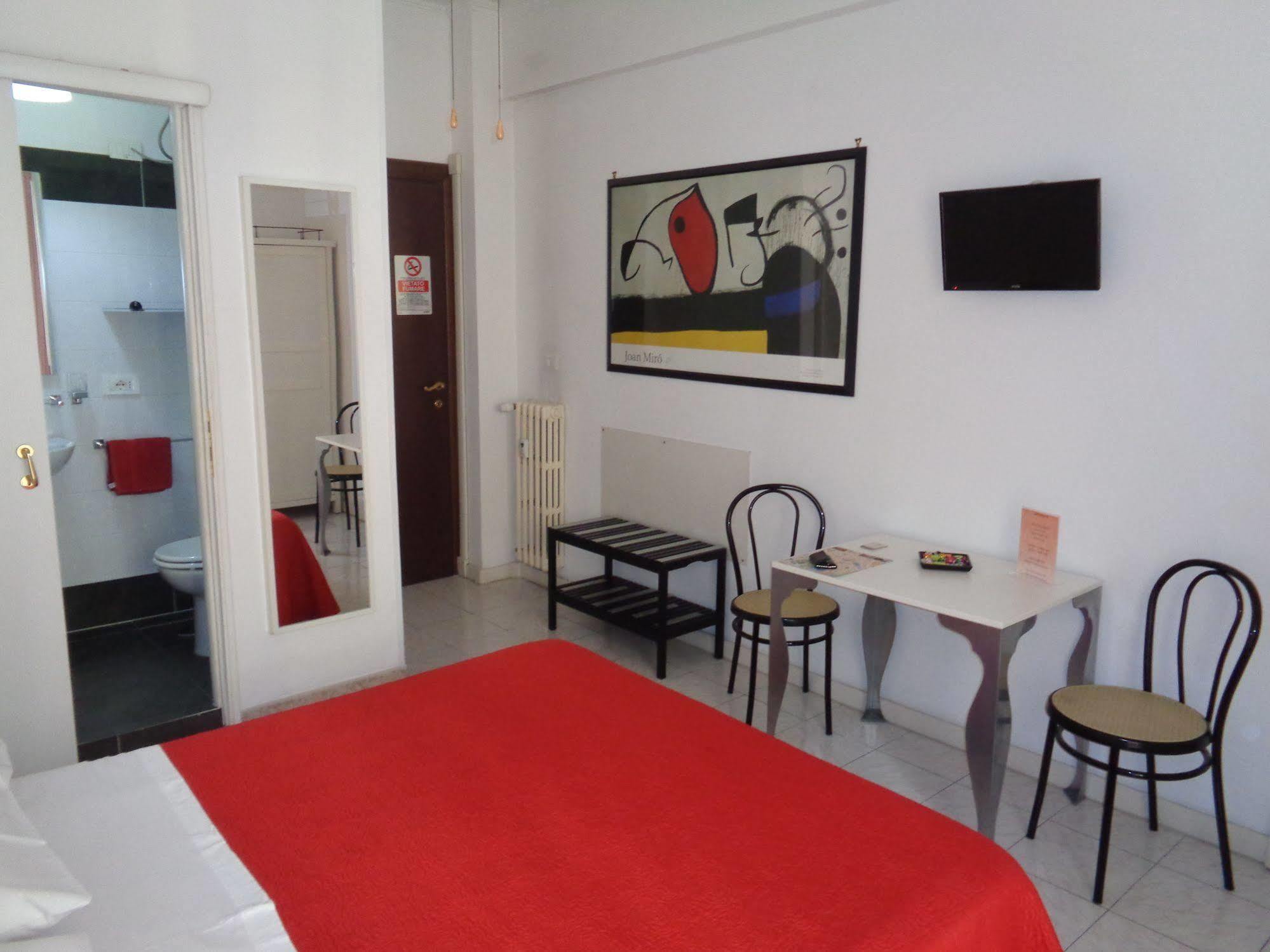 Interno 9 Hotel Roma Exterior foto